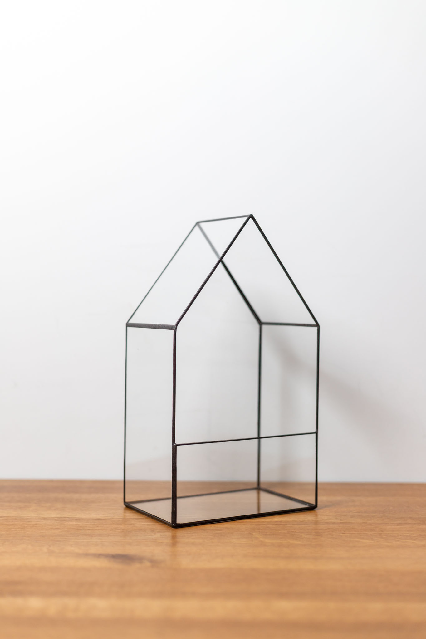 Decorative plant container