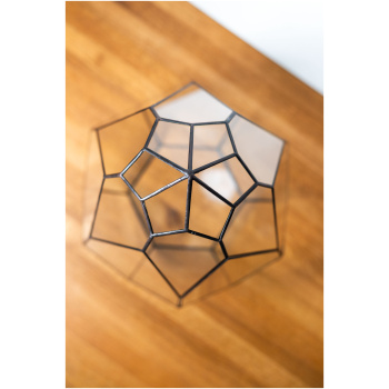 Design stained glass container