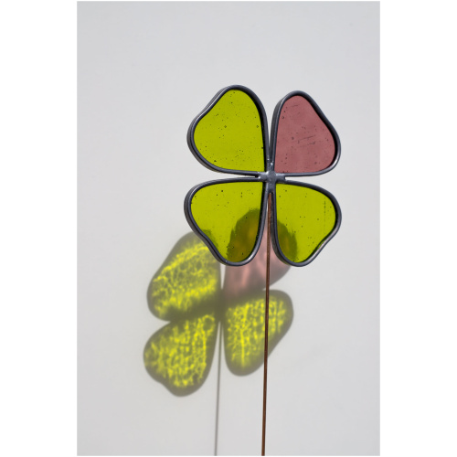 Stained glass four-leaf clover suncatcher on spike for plant pot or garden