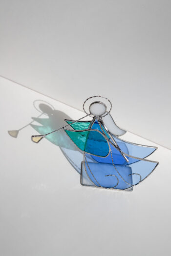 Stained glass angel figurine, freestanding decorative art