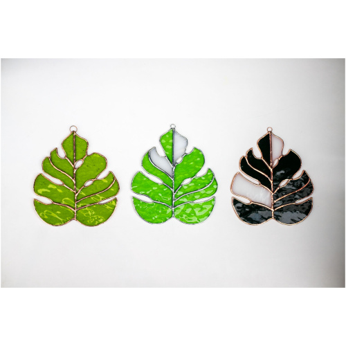 Stained glass Monstera Deliciosa leaf suncatcher